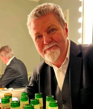 Rögnvaldur Gáfaði - 60 ára og enn að reyna vera fyndinn